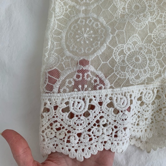 Cropped lace tank top - Picture 3 of 4